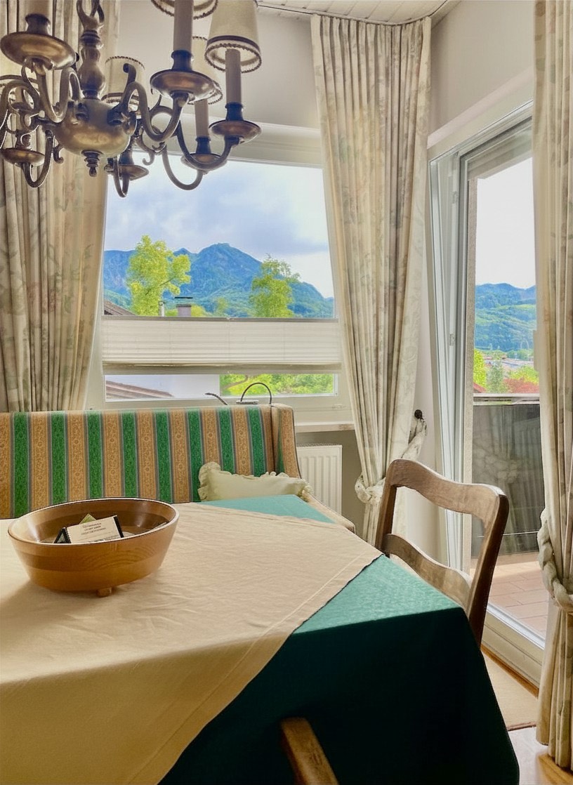 Essbereich mit Ausblick